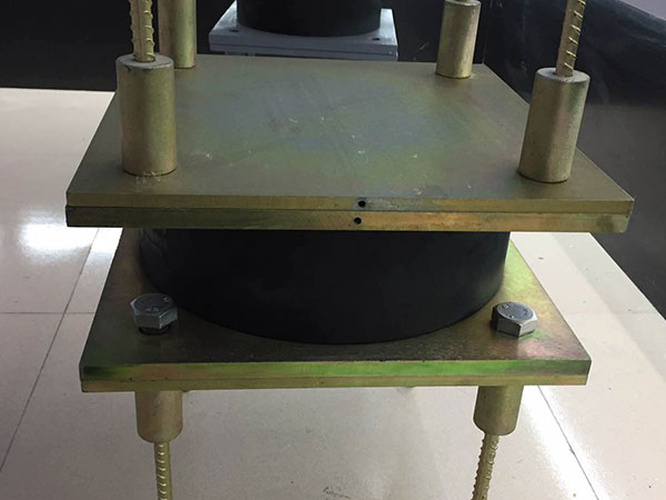 建筑隔震彈性滑板支座圖片2